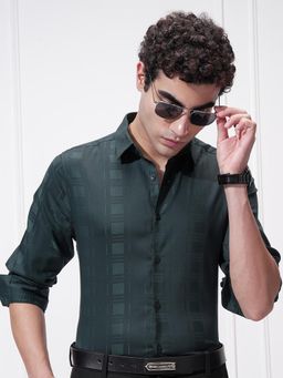 HIGHLANDER - Men Green Jacquard Self Design Slim Fit Shirt