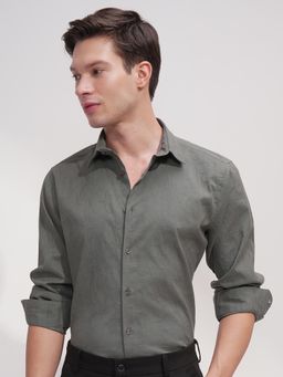 HIGHLANDER - Men Olive Popcorn Textured Slim Fit Shirt