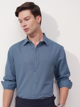 HIGHLANDER - Men Blue Cotton Linen Relaxed Fit Shirt