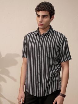 HIGHLANDER - Men Black Stripes Shirt