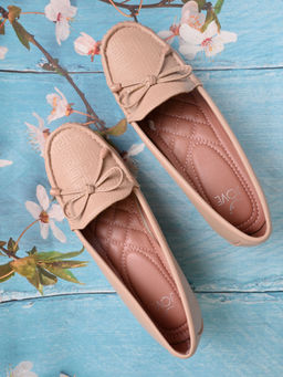 Jove - Women Nude Textured Wedge Heel Loafers