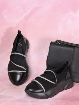 Jove - Women Black & Silver Embellished Sneakers