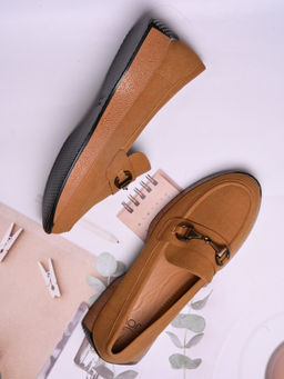Jove - Women Camel Tan Solid Loafers