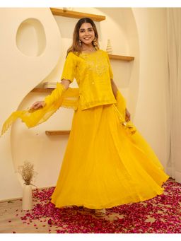 GULABI DORI - Women Yellow Embroidered Kurti with Skirt and Dupatta