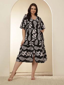 Amydus - Plus Size Black White Leaf Print Tiered Cotton Dress