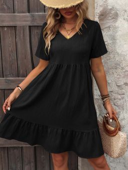 Outzidr - Black V-Neck Short Sleeve Flowy Knee Length Dress