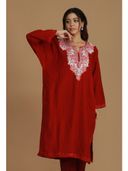 Maroon color option, Currently selected