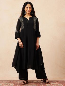 Vbuyz - Women Black Chanderi Embroidered Anarkali Kurta with Pant and Dupatta