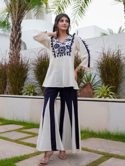 ZUMMER - Embroidered Co-Ord Set - Navy Blue