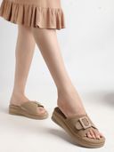 Beige color option, Currently selected