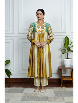 House of Surkh - Multicolor Printed Dola Silk Kurta with Pant