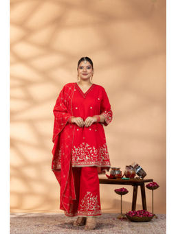 Mamicha - Ruby Bloom Kurta with Pant and Dupatta