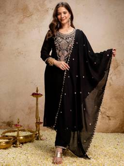 Gahan - Womens Black Vichitra Thread Embroidery Work Kurta with Pant & Dupatta