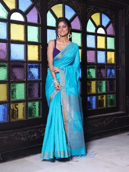 CHARUKRITI - All Over Zari Weaving Sea Green Cotton Zari Border Saree with Unstitched Blouse