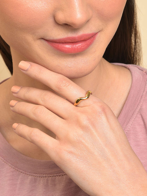 Sohi Gold Plated Design Detailed Finger Ring