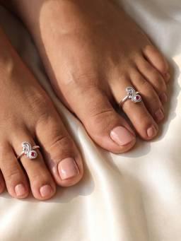 TOUCH925 - Pure 925 Silver Paisley Ruby Toe Ring for Women