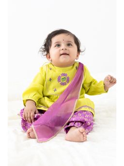 TIBER TABER - Girls Girl Green Lotus Embroidery Kurti & Salwar with Dupatta