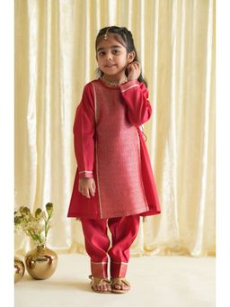 TIBER TABER - Girl Red Brocade Kurta with Pant