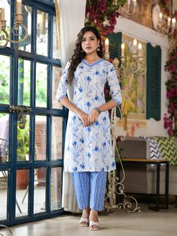 Juniper - Blue Floral Printed Cotton Lace Work Kurta with Pant (Set of 2)