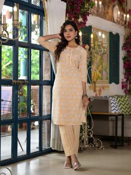 Juniper - Yellow Floral Printed Cotton Lace Work Kurta with Pant (Set of 2)