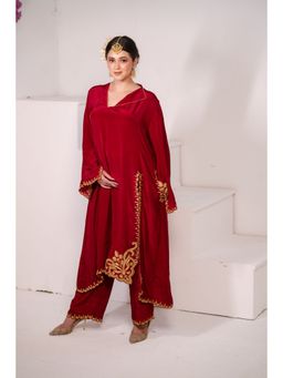 Daljit Sudan - Cherry Red Crepe Tilla Kurta (Set of 2)