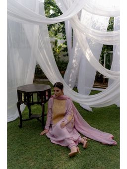 Daljit Sudan - Pink Long York Tilla Suit (Set of 3)