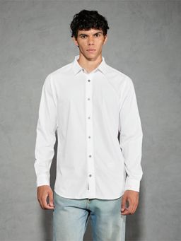 Technosport - Men White Solid Slim Fit Spread Full Sleeves Casual Shirt