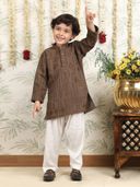Brown color option