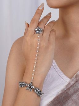 Teejh - Rajnandini Silver Oxidised Hathphool