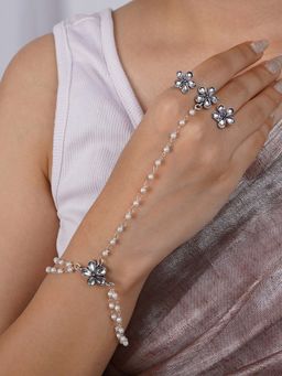 Teejh - Roopali Silver Oxidised Hathphool