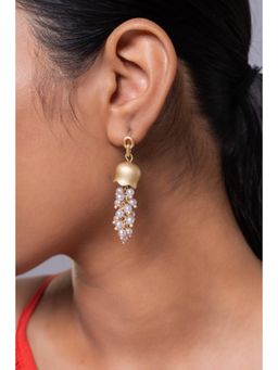 MINJI AND CO. - White Gold Plated Shell Pearl Hanging Earrings Elegant Anti Tarnish