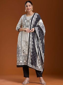 Koskii - Off White Printed Kurta with Pant and Dupatta