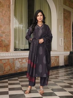 Vaamsi - Black Floral Printed Straight Kurta with Pant and Dupatta