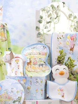 THE BABY TRUNK - Infant Carnival Print Egyptian Cotton Baby Feed Set- Small (Pack of 3)