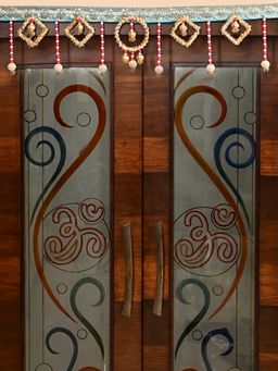 AAPNO RAJASTHAN - Pink Beaded Toran with Diamond Motifs