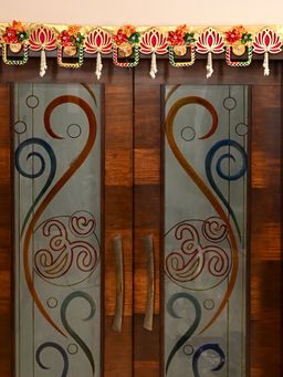 AAPNO RAJASTHAN - Lotus Motif Toran with Multicolor Flowers