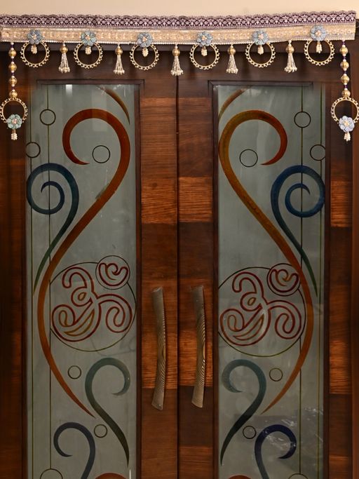 AAPNO RAJASTHAN Elegant Pearl & Floral Toran For Door Decoration