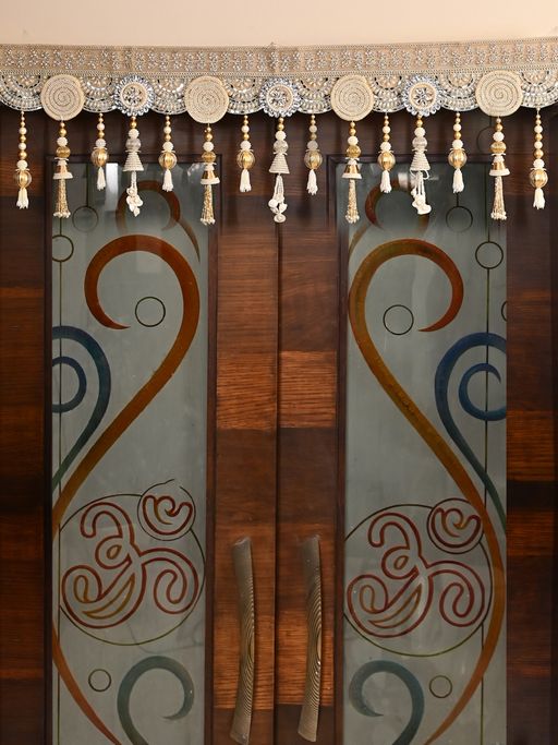 AAPNO RAJASTHAN Golden & Silver Beaded Decorative Door Hanging Bandarwal with Tassels