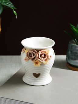 Tayhaa - Heart & Floral Ceramic Tealight Holder