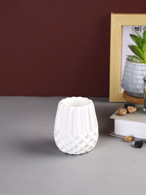 Tayhaa White Engraved Candle Holder