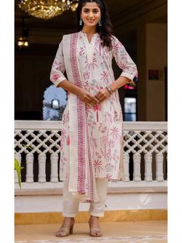 Sindh Fashion - Ivory Blush Palm Kurta And Pant With Dupatta