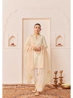 Sheetal Batra - Reem - Daisy Ivory Short Choga With Dogri Salwar With Heavy Dupatta (Lxrts)