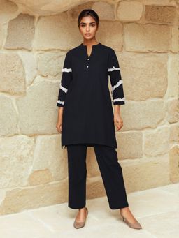 Dora Dori - Navy Blue Linen Solid Kurta with Pant Co-Ord (Set of 2)
