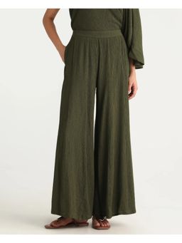 RAREISM - Solid Flared Textured Trouser Olive