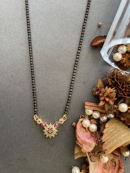 Digital Dress Room - Short Mangalsutra Ad Flower Pendant