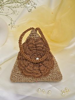 ITIHASIKALA - Khaamosh Dilruba Crochet Triangular Potli Bag