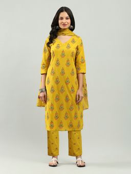 MEENA BAZAAR - Mustard Floral V-Neck Kurta with Pant and Dupatta