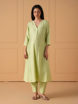 The Mom Store - Green Solid Cotton Comfortable Fit Kurta and Pant