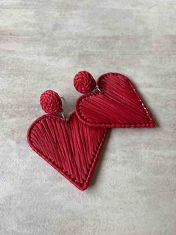 A FINE STORY - Red Raffia Heart Earrings