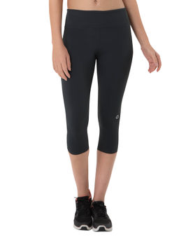 Amante - Smooth Fitness Capri Pant - Grey